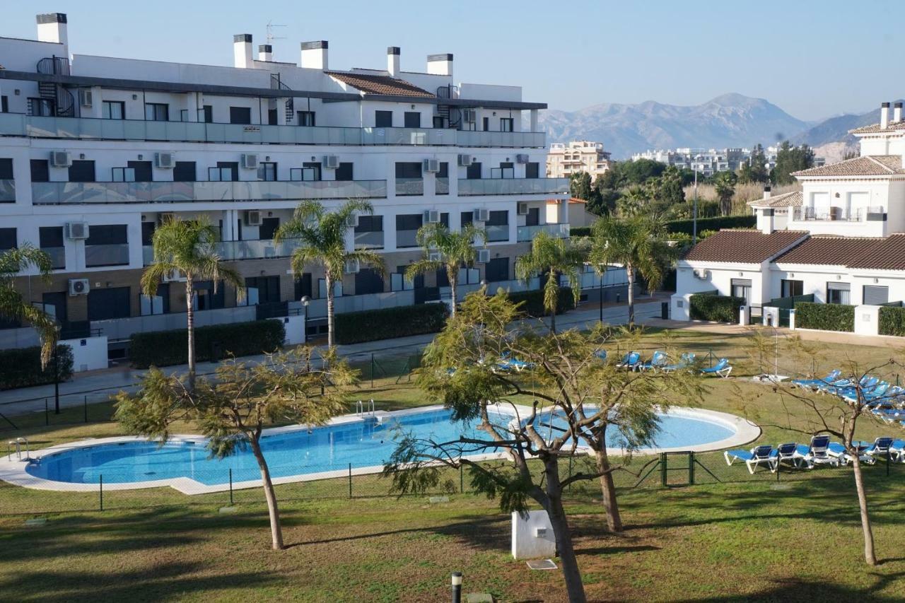 Apartamento En Nova Junto A La Playa Y Met Apartment *